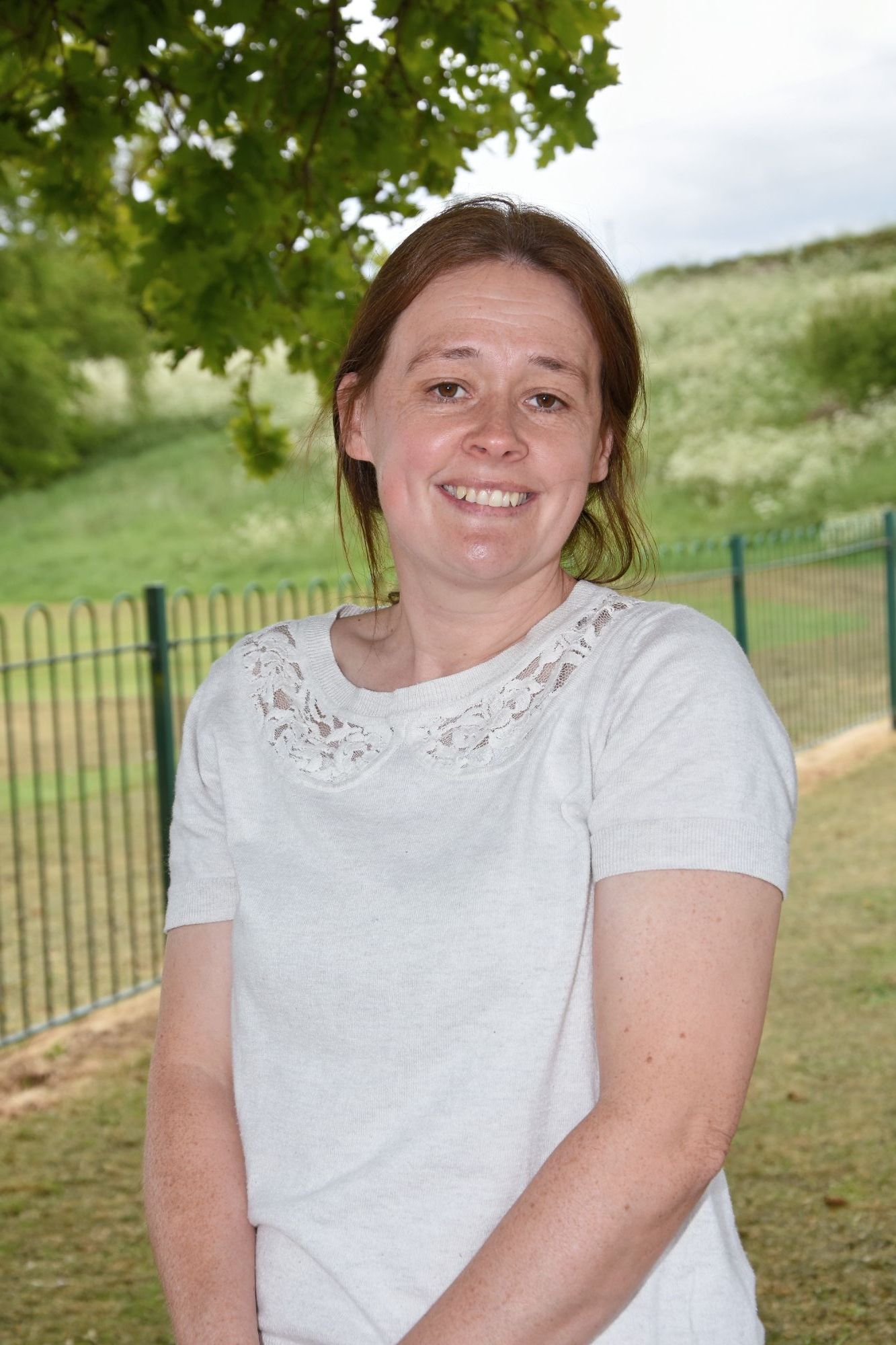 Mrs Amanda Collins